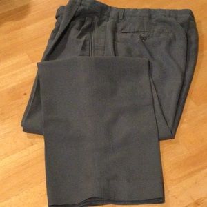 💚#373 EUC Lin Exclusive Pleated Slacks